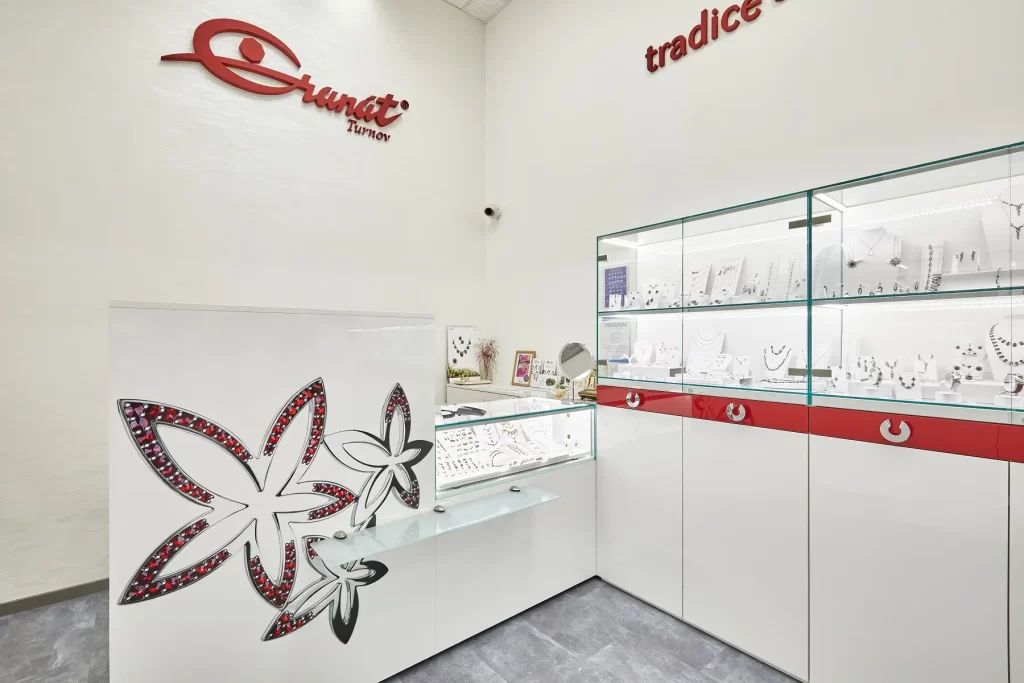 Prodejna Granát, Nisa Liberec - Truhlářství Pavelka