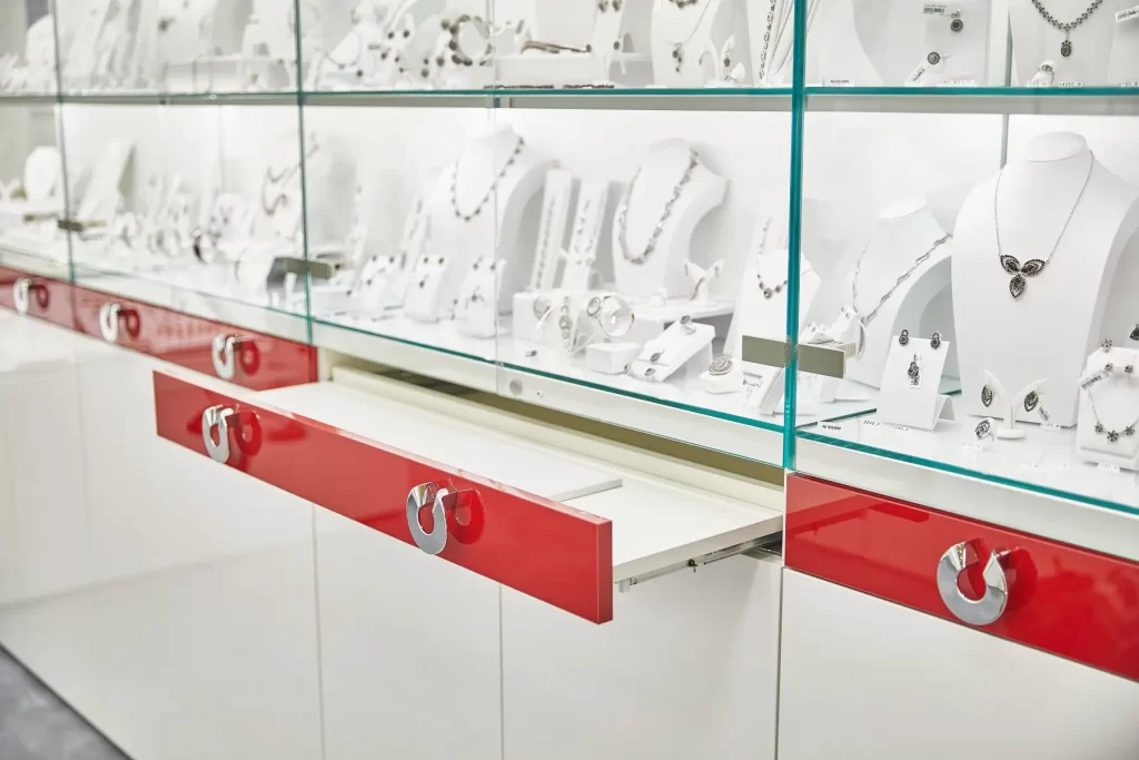 Prodejna Granát, Nisa Liberec - Truhlářství Pavelka