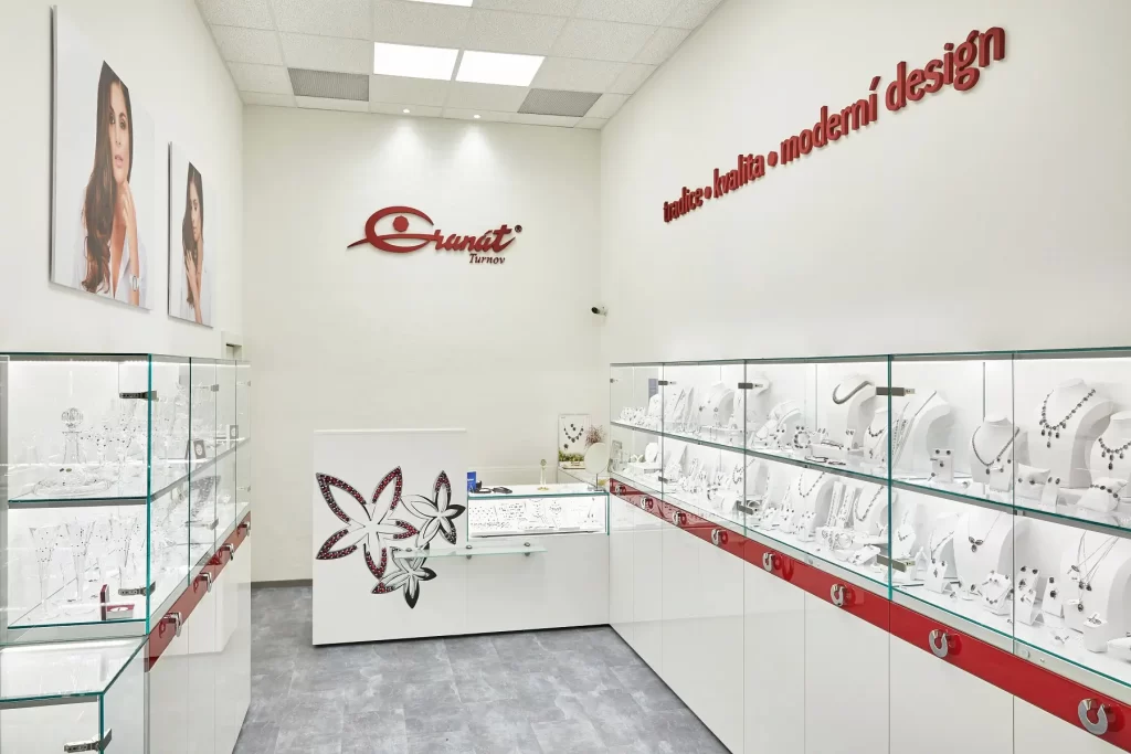 Prodejna Granát, Nisa Liberec - Truhlářství Pavelka