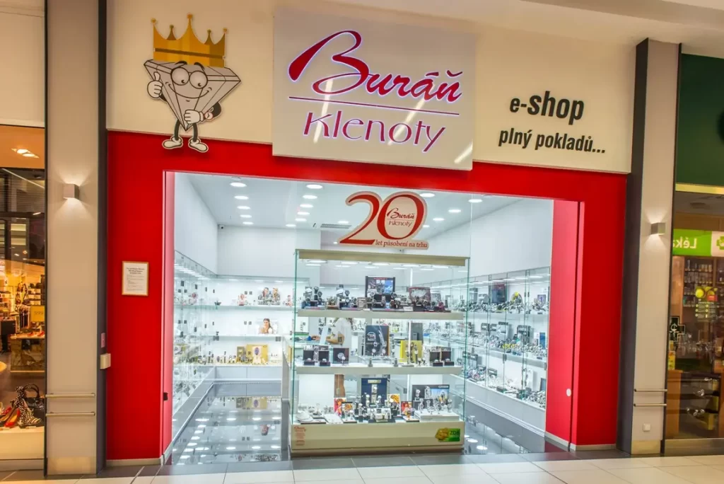 BURÁŇ klenoty, OC Futurum Hradec Králové - Truhlářství Pavelka