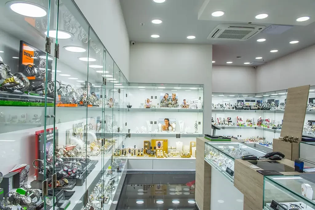 BURÁŇ klenoty, OC Futurum Hradec Králové - Truhlářství Pavelka