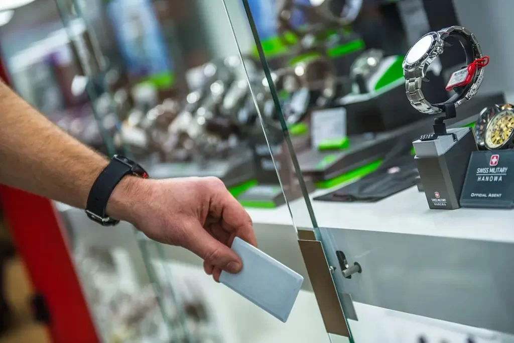 BURÁŇ klenoty, OC Futurum Hradec Králové - Truhlářství Pavelka