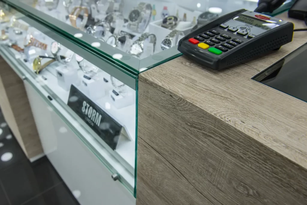 BURÁŇ klenoty, OC Futurum Hradec Králové - Truhlářství Pavelka